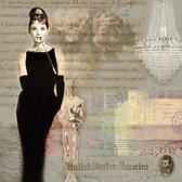 Poster / Papier - Filmsterren / Retro - Audrey Hepburn / Collage in wit / beige / taupe / creme /zwart - 60 x 60 cm