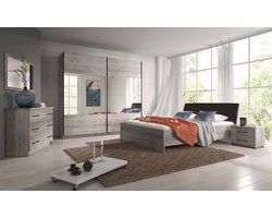 Maxxi - Slaapkamer Compleet - 4 delige - Bed 160 x 200 - Kledingkast - 2x Nachtlades