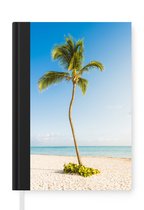 Notitieboek - Schrijfboek - Een eenzame palmboom op het strand - Notitieboekje klein - A5 formaat - Schrijfblok