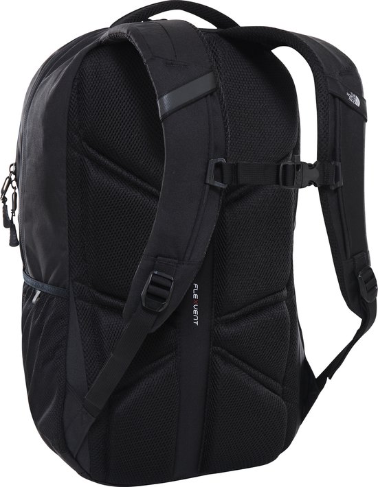 The North Face Connector Rugzak 28 Liter Zwart bol