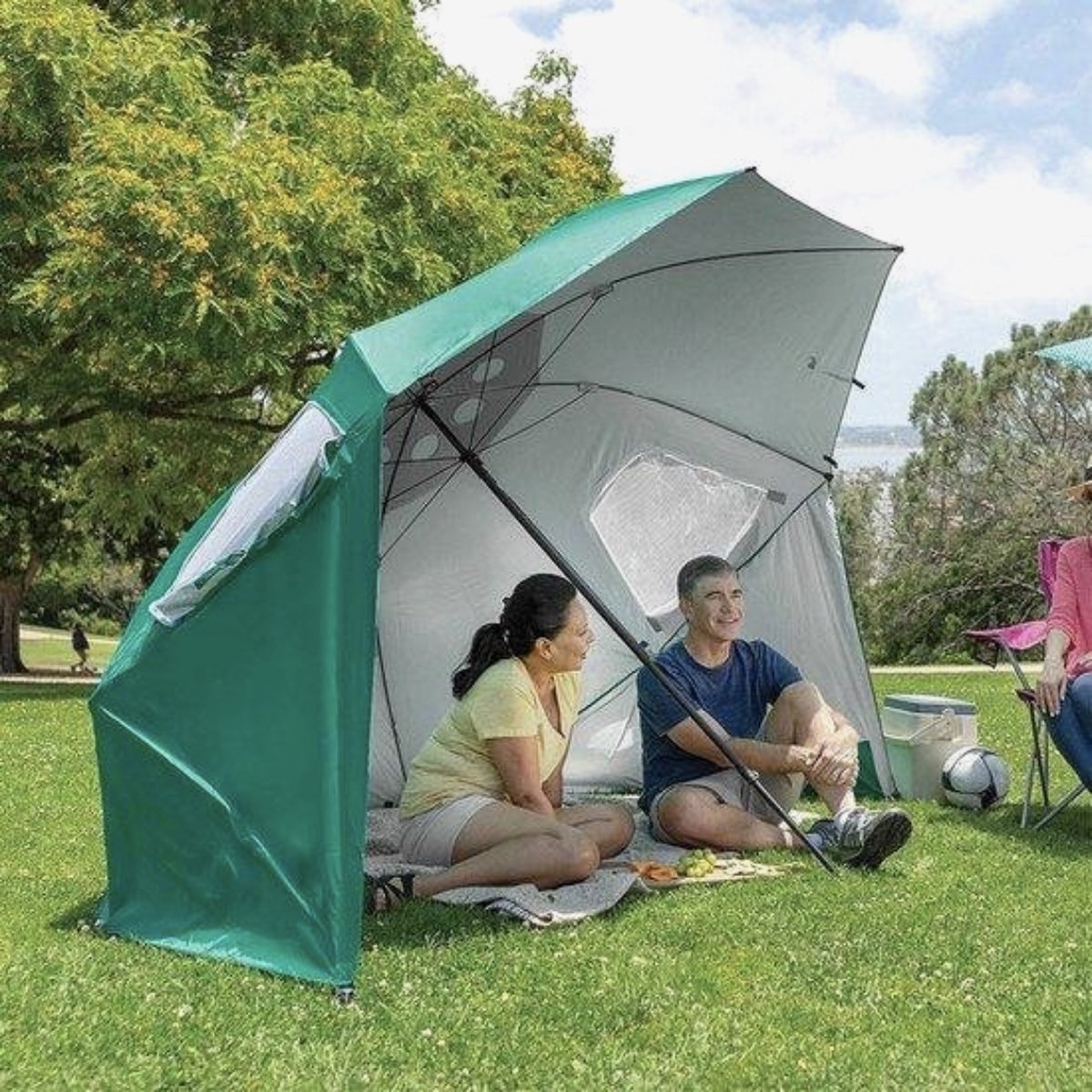 Smart Windscherm Strandparasol in top beste strandgadget en water cadeaus