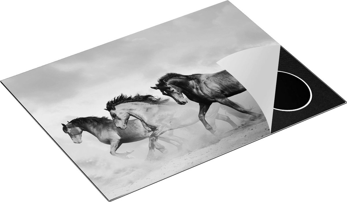 Chefcare Inductie Beschermer Drie Bruine Paarden - Zwart Wit - 70x50 cm - Afdekplaat Inductie - Kookplaat Beschermer - Inductie Mat