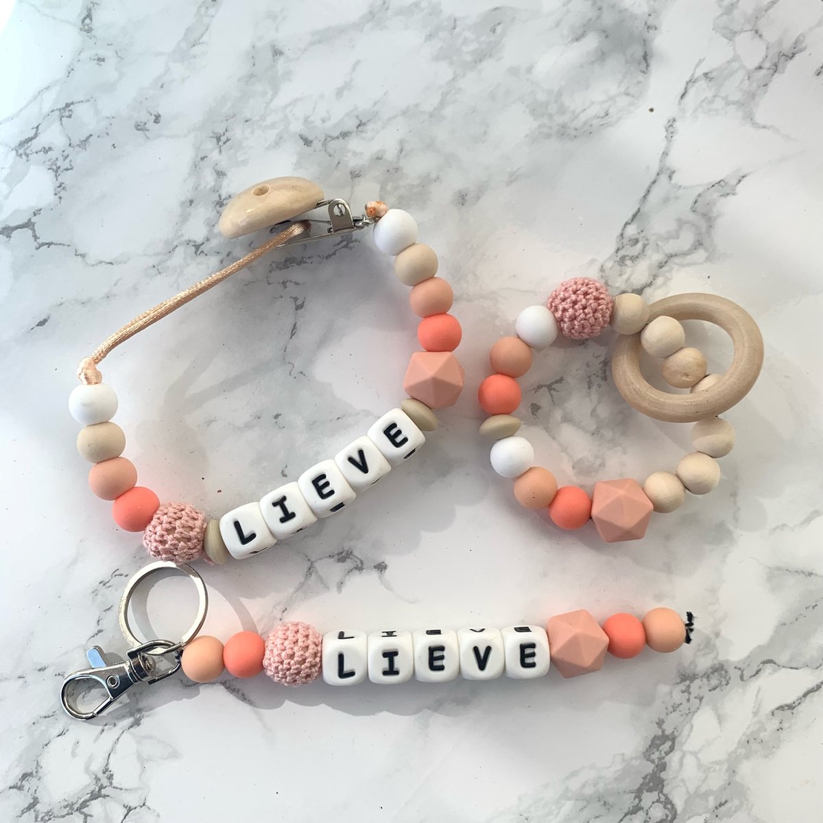 Goedkoopste Giftset baby - beige - gepersonaliseerd - verschillende kleuren