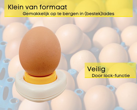Ei op gele houder, omringd door blauwe eierdozen. Kleine eiprikker, veilig door lock-functie.