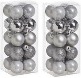 40x Zilveren kunststof/plastic mini kerstballen 3 cm - Mat/glans/glitter - Onbreekbare plastic kerstballen - Kerstboomversiering zilver