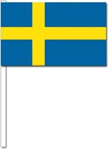 10 zwaaivlaggetjes Zweden 12 x 24 cm