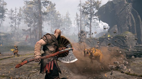Kratos houdt strijdbijl en schild vast tijdens gevecht met tijgerachtig wezen, stofwolken.