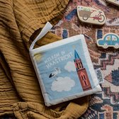 Zacht babyboekje Maastricht - fairly made - in mooie geschenkverpakking - duurzaam en origineel kraamcadeau