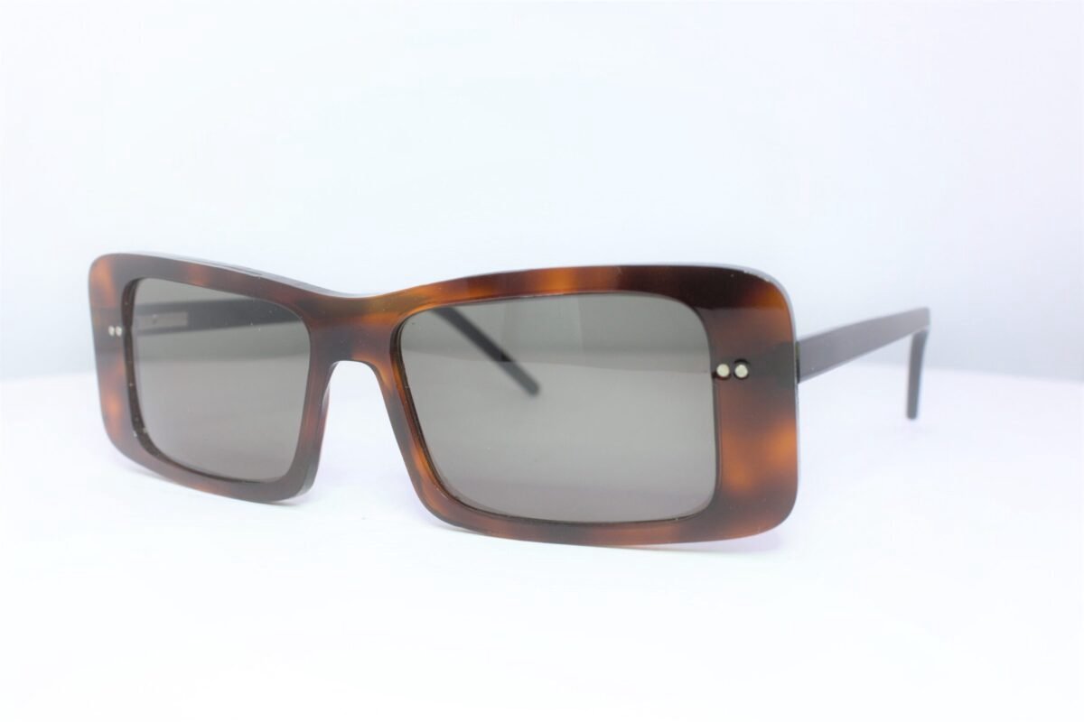 Flore Eyewear Model Kate pecan