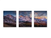 Schilderij  Set 3 Landschap met bergen bos en sneeuw in herfst - Natuur / Landschap / 40x30cm