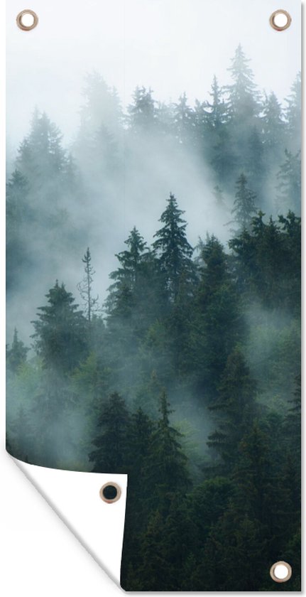 Tuinposter - Mist - Bomen - Bos - 100x200 cm - Schuttingposter - Natuur - Muurdecoratie - Wanddecoratie - Tuindoek - Buitenposter