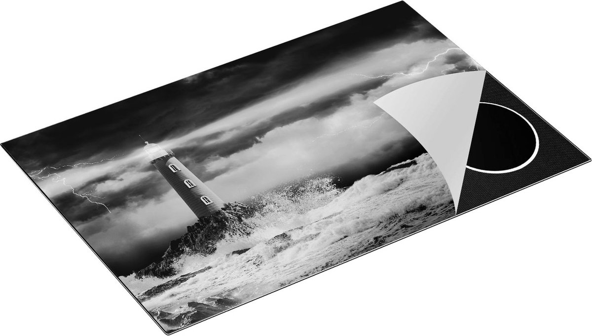 Chefcare Inductie Beschermer Vuurtoren op een Storm Zee met Golfen Water - Zwart Wit - 80x52 cm - Afdekplaat Inductie - Kookplaat Beschermer - Inductie Mat