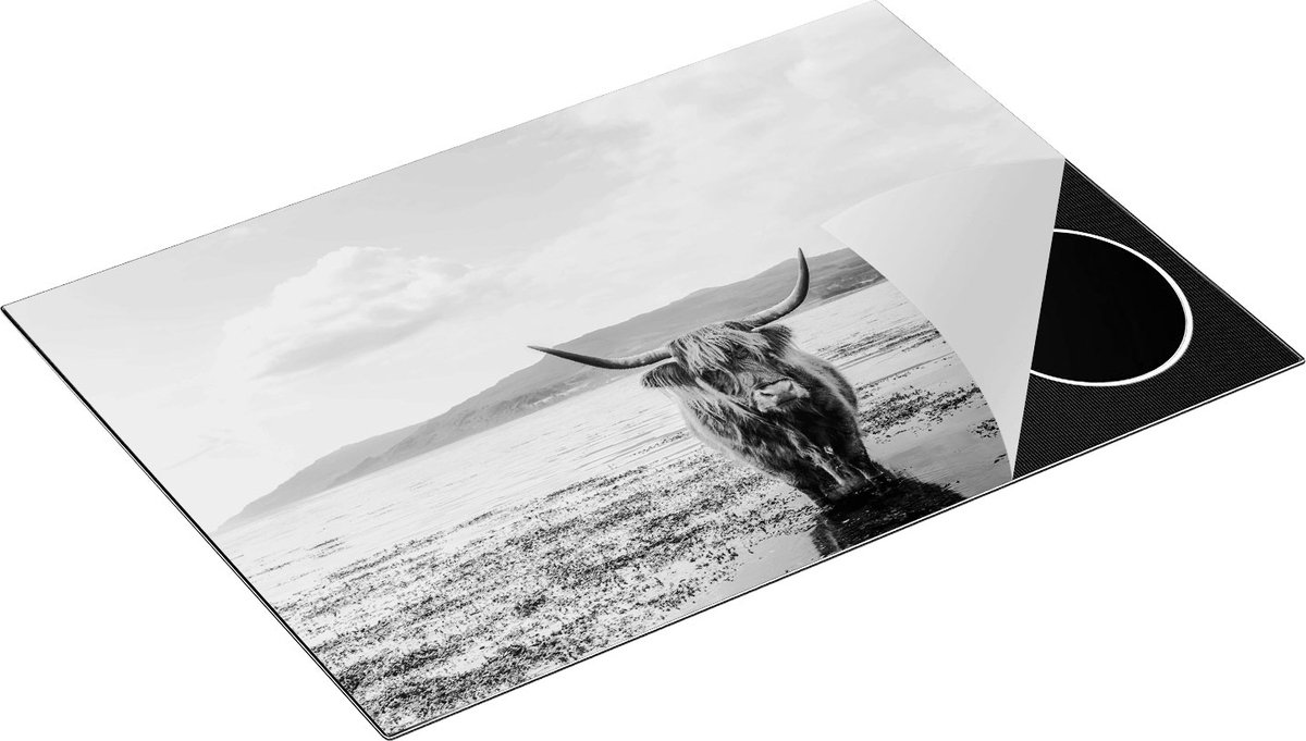 Chefcare Inductie Beschermer Schotse Hooglander Koe in het Water - Zwart Wit - 76x51,5 cm - Afdekplaat Inductie - Kookplaat Beschermer - Inductie Mat