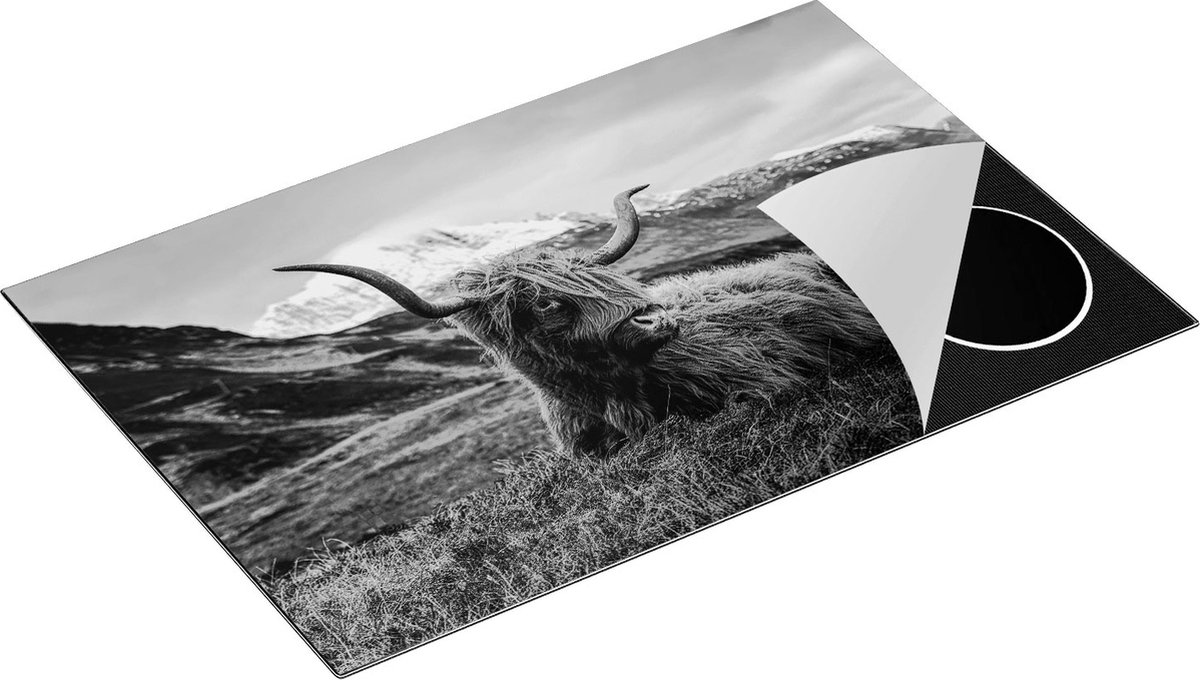Chefcare Inductie Beschermer Schotse Hooglander in de Bergen - Zwart Wit - 80x50 cm - Afdekplaat Inductie - Kookplaat Beschermer - Inductie Mat