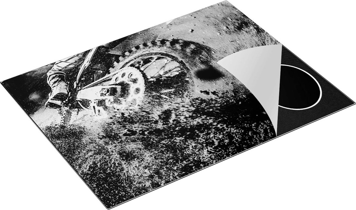 Chefcare Inductie Beschermer Motorcross Wiel met Modder - Zwart Wit - 77x59 cm - Afdekplaat Inductie - Kookplaat Beschermer - Inductie Mat