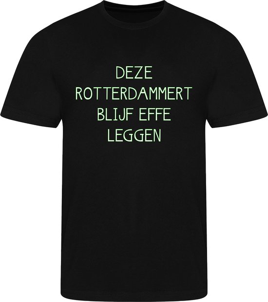 T-Shirt Deze Rotterdammert blijf liggen - Heren - Groene tekst | bol