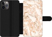 Bookcase Geschikt voor iPhone 11 Pro Max telefoonhoesje - Marmer print - Oranje - Bellen - Met vakjes - Wallet case met magneetsluiting
