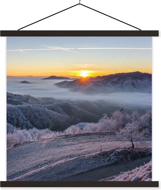 Porte-affiche avec affiche - Affiche scolaire - Hiver - Montagnes - Soleil - Soirée - 60x60 cm - Lattes noires