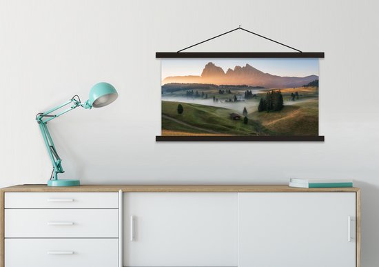 Porte-affiche avec affiche - Affiche scolaire - Berg - Brume - Paysage - 90x45 cm - Lattes noires