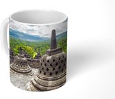 Mok - Witte wolken boven de Borobudur tempel - 350 ML - Beker