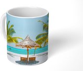 Mok - Strand met palmbomen en strandstoelen - 350 ML - Beker