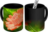 Magische Mok - Foto op Warmte Mok - Zijaanzicht van een goudsbloem - 350 ML