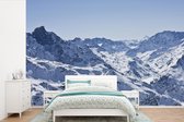 Behang - Fotobehang Alpen - Berg - Sneeuw - Breedte 450 cm x hoogte 300 cm
