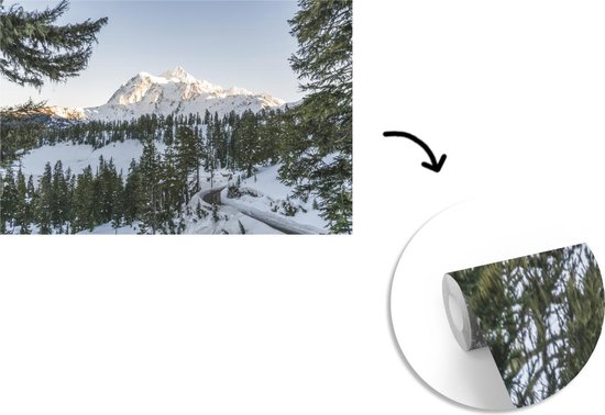 Papier peint Papier peint photo en vinyle - Une route de montagne avec vue sur le paysage américain à Noël largeur 360 cm x hauteur 240 cm - Tirage photo sur papier peint (disponible en 7 tailles)