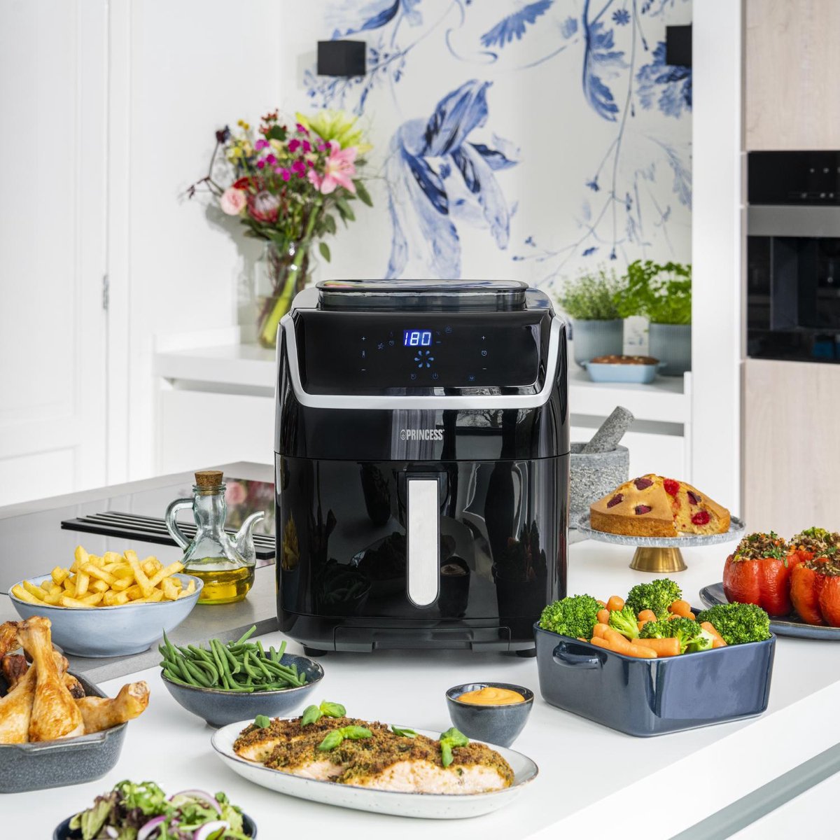Afbeelding 3 van Princess Heteluchtfriteuse 182080 - Stoomfunctie - 2-in-1 Stoomoven en Airfryer – 8 voorgeprogrammeerde programma's - Groot 6.5 liter - 1700W - Zwart