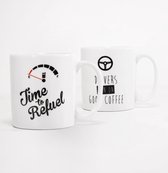 Mugs automobiles - Set de 2 tasses à café ' Drivers run on good coffee' & 'Time To Refuel' - porcelaine - 35 ml - cadeau chaussures - cadeau de Noël - Sinterklaas