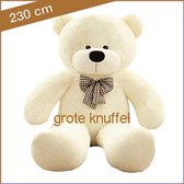 Grote knuffelbeer 230 cm wit - XXL Grote Teddybeer - Gigantische knuffelbeer - Valentijnsknuffel - Wat een mooie grote Valentijnknuffelbeer