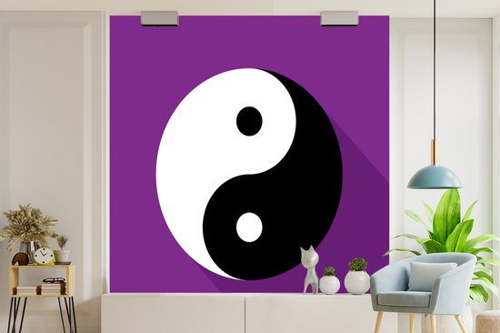 Papier peint photo vinyle - Une illustration du logo Yin et Yang avec un fond violet largeur 280 cm x hauteur 280 cm - Tirage photo sur papier peint (disponible en 7 tailles)