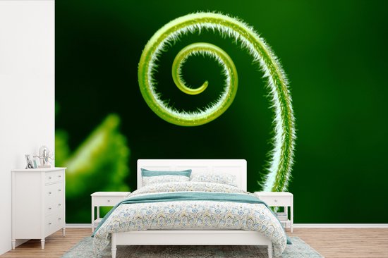 Behang - Fotobehang Gin tonic met rode vruchten op een houten tafel - Breedte 150 cm x