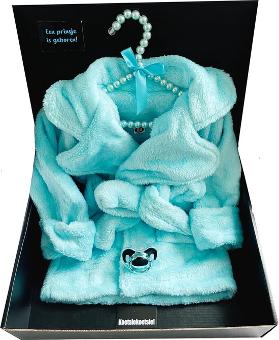 Kraamcadeau jongen met een blauwe baby badjas en fopspeen - kraamkado jongen - Ook rechtstreeks te versturen met kaart van Ruby Gifts — afbeelding 4