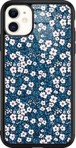 iPhone 11 hoesje glass - Bloemen blauw | Apple iPhone 11  case | Hardcase backcover zwart