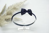 Haarband Nylon met baby strik - Navy Blauw 370 - Haarstrik – Kerst strik - Glitter haarstrik - Bows and Flowers