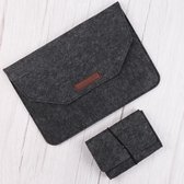 Universele Laptop / Tablet Sleeve tot 15,4 inch en extra accessoire tasje  - Envelop Design - Vilt Zwart