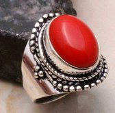 Zilveren ring met rode bamboehars
