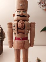 Wat een charmante notenkraker- nutcracker van mooi hout met echte notenkraker 37cm hoog