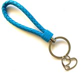 Sleutelhanger - Licht Blauw - Harten - Liefde - Hart - Love - Valentijnsdag - Valentijn - Sport - Hanger - Leer - Kleur - Sportsieraad - Sieraad - Sportsieraden - Sieraden - Team - Teamkado