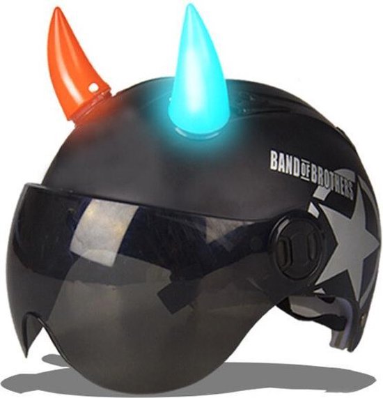 helm met hoorntjes