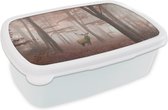 Broodtrommel Wit - Lunchbox - Brooddoos - Hert - Bos - Rood - Herfst - 18x12x6 cm - Volwassenen