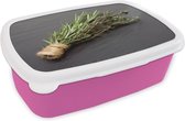 Broodtrommel Roze - Lunchbox - Brooddoos - Een buideltje tijm op een donker houten tafel - 18x12x6 cm - Kinderen - Meisje