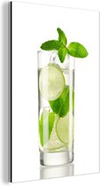 Wanddecoratie Metaal - Aluminium Schilderij Industrieel - Mojito cocktail op een witte achtergrond - 20x30 cm - Dibond - Foto op aluminium - Industriële muurdecoratie - Voor de woonkamer/slaapkamer