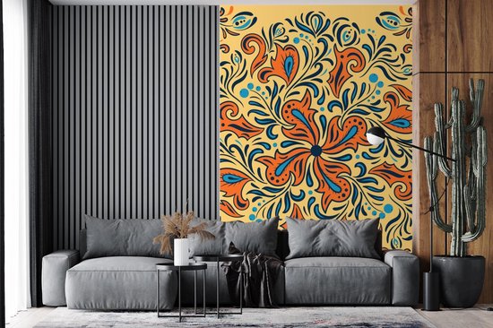 Motif carré et abstrait avec une fleur entourée de feuilles bleues sur fond jaune 225x350 cm