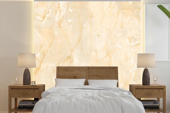 Behang - Fotobehang Marmer - Geel - Wit - Breedte 260 cm x hoogte 260 cm