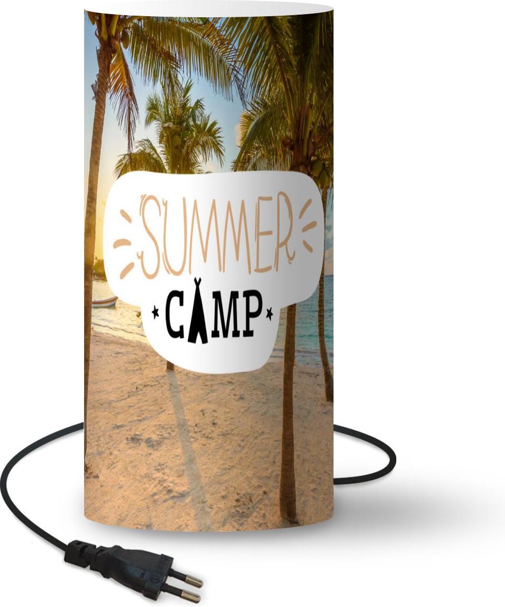 Lamp - Nachtlampje - Tafellamp slaapkamer - Zomer - Strand - Palmboom - Quotes - 33 cm hoog - Ø15.9 cm - Inclusief LED lamp