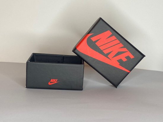 N!ke Boîte à chaussures 3D Jordan porte-clés - Cool Gadgets - porte-clés -  accessoires... | bol.com