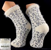 Apollo - Dames Huissokken - Anti slip - Fluffy Voering - Ecru - One Size 36/41