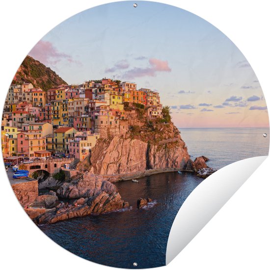 Tuincirkel Een oranje gekleurd Cinque Terre door de laagstaande zon in Italië - 90x90 cm - Ronde Tuinposter - Buiten